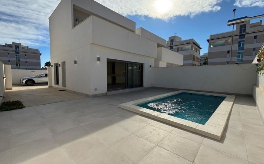 Revente - Villa -
Orihuela Costa - Costa Blanca