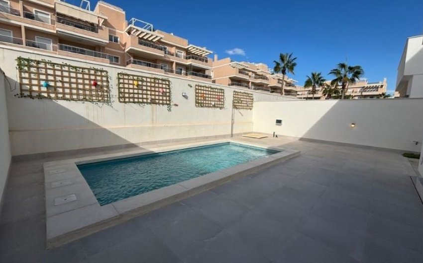 Revente - Villa -
Orihuela Costa - Costa Blanca