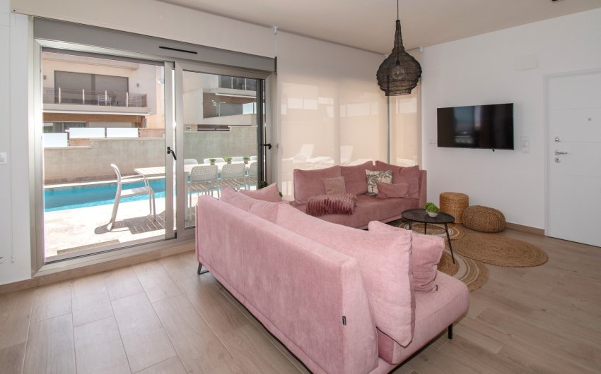 Revente - Villa -
Orihuela Costa - Costa Blanca