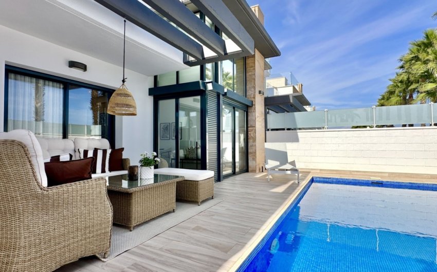 Revente - Villa -
Orihuela Costa - Costa Blanca