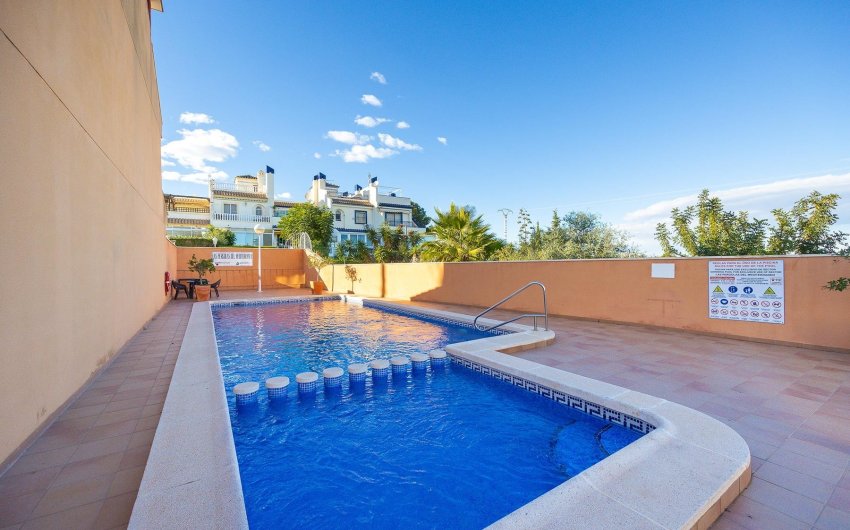 Revente - Villa -
Orihuela Costa - Costa Blanca