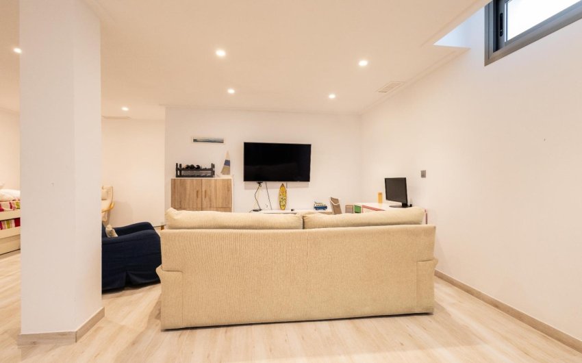 Revente - Villa -
Orihuela Costa - Costa Blanca