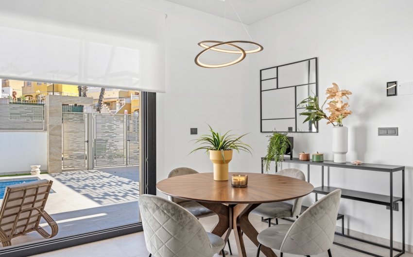 Revente - Villa -
Orihuela Costa - Costa Blanca