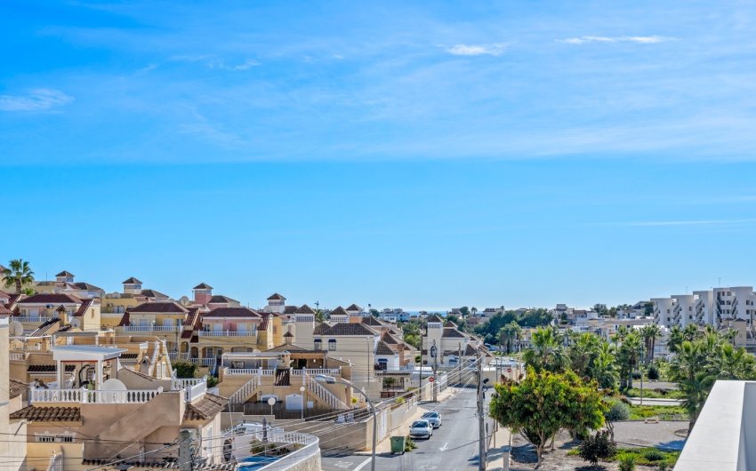 Revente - Villa -
Orihuela Costa - Costa Blanca