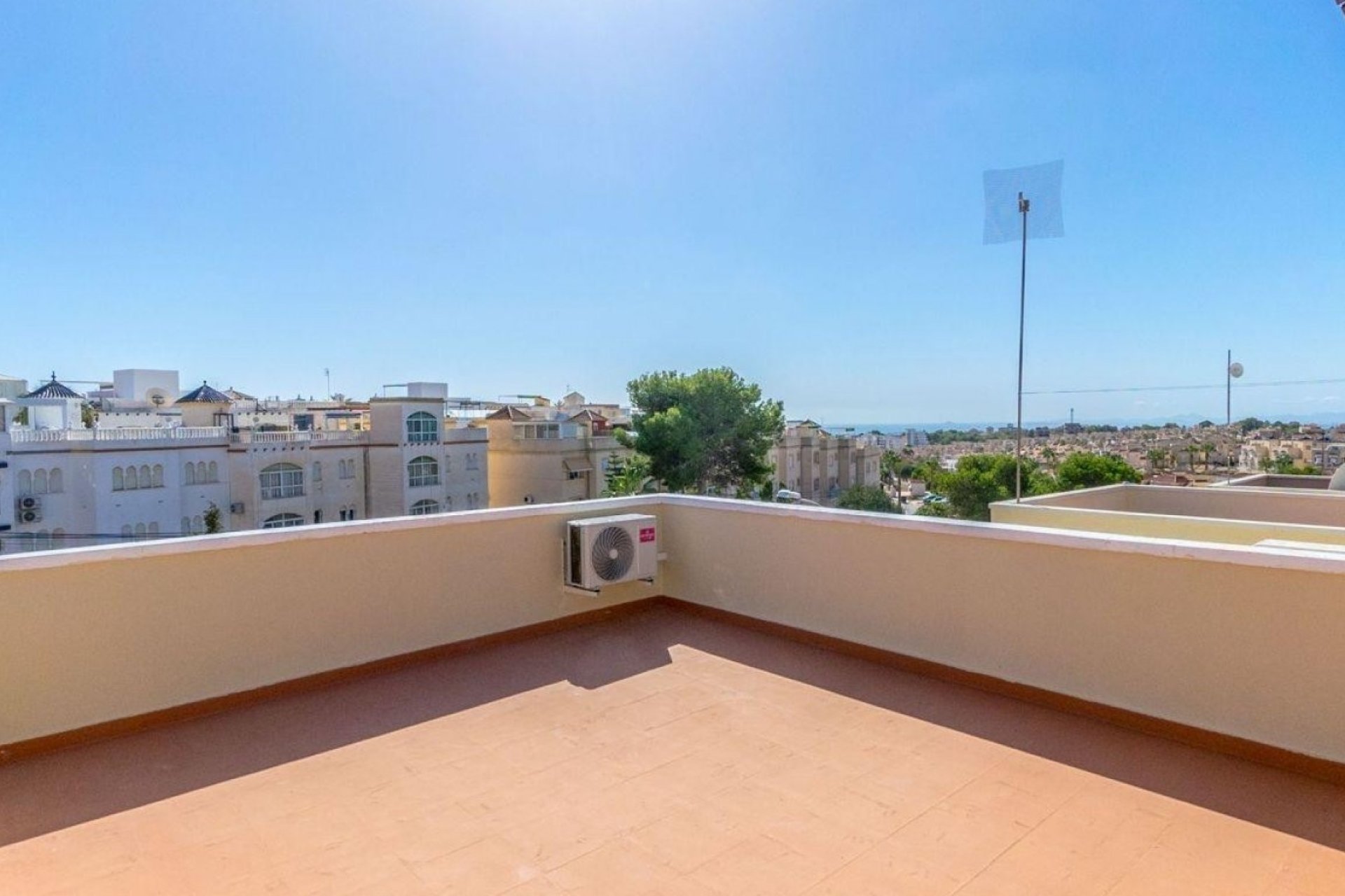 Revente - Villa -
Orihuela Costa - Costa Blanca