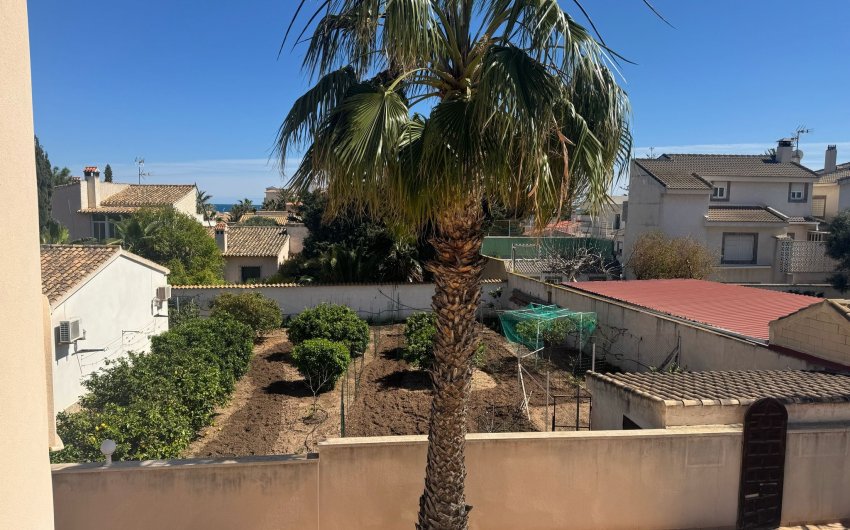 Revente - Villa -
Orihuela Costa - Costa Blanca