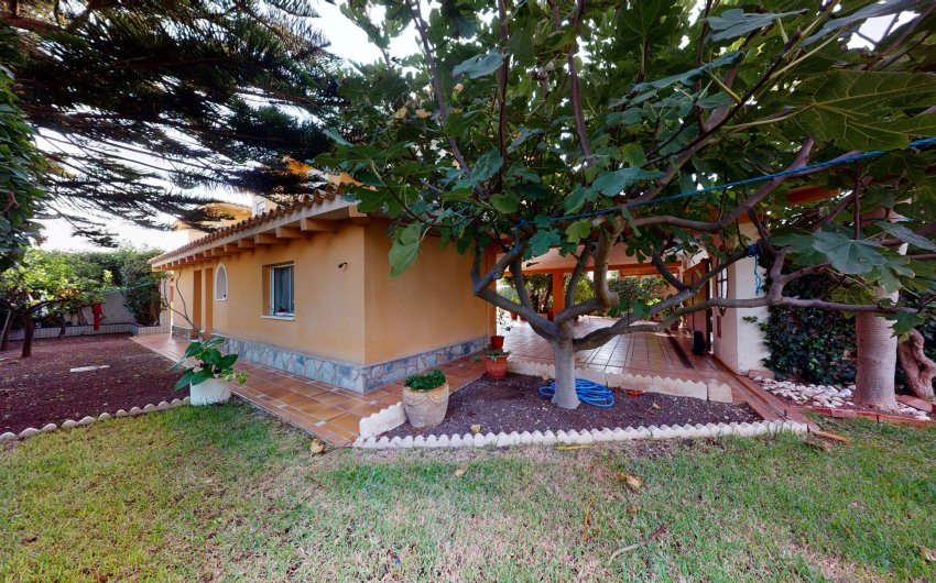 Revente - Villa -
Orihuela Costa - Costa Blanca