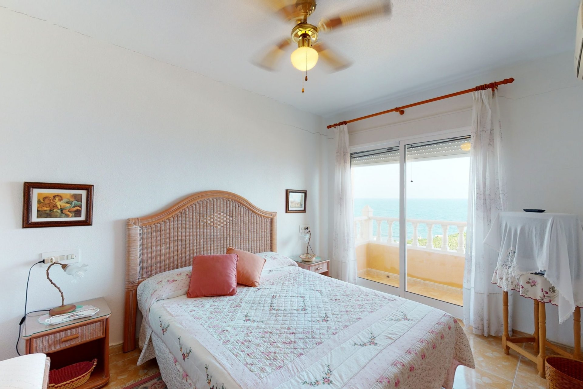 Revente - Villa -
Orihuela Costa - Costa Blanca