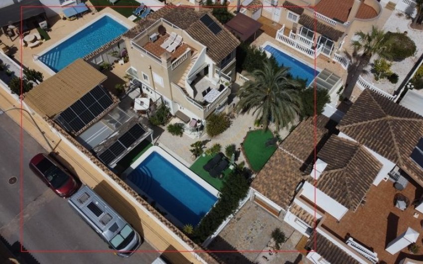 Revente - Villa -
Orihuela Costa - Costa Blanca