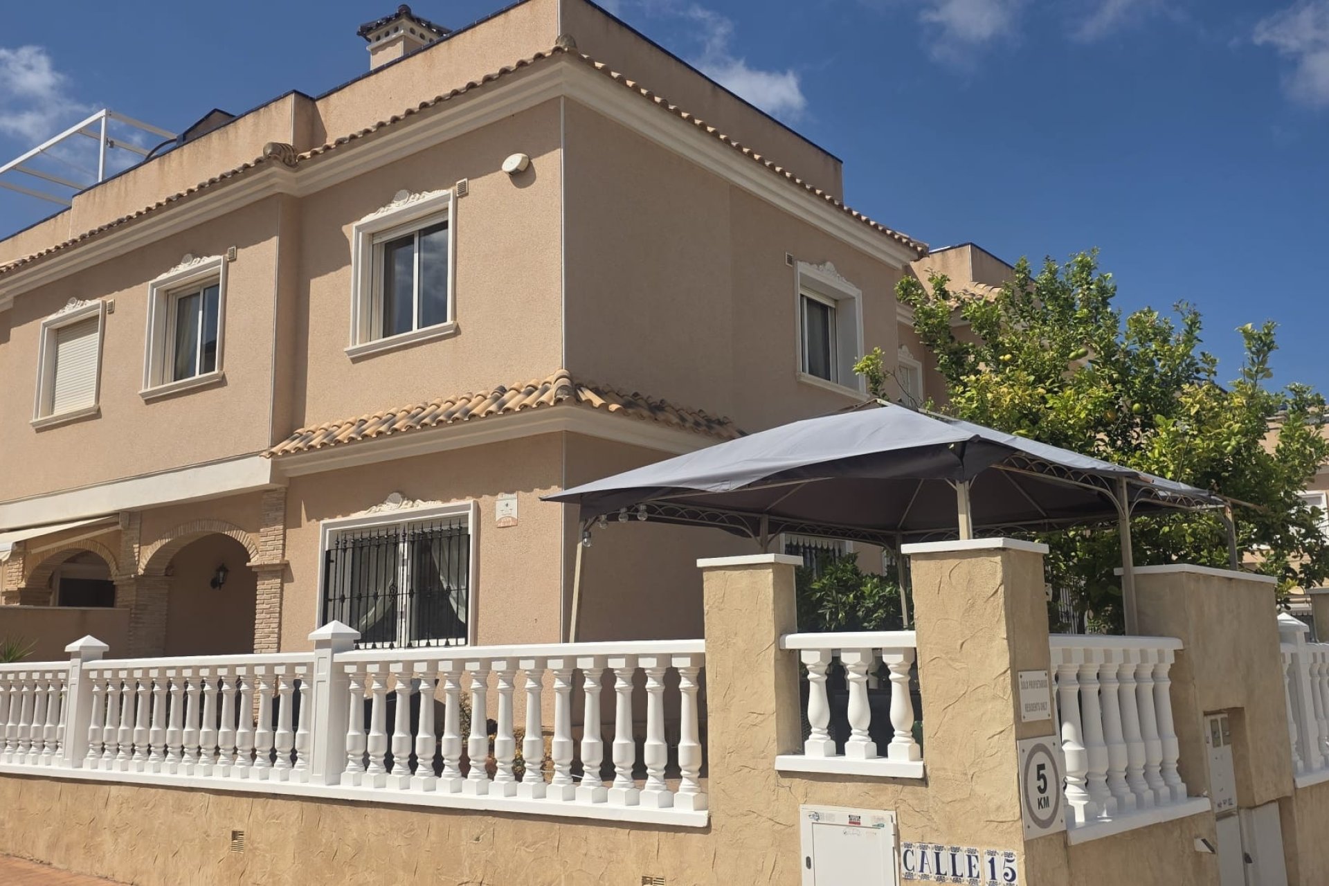 Revente - Villa -
Orihuela Costa - Costa Blanca
