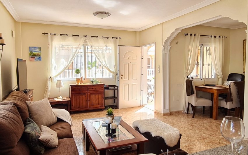 Revente - Villa -
Orihuela Costa - Costa Blanca