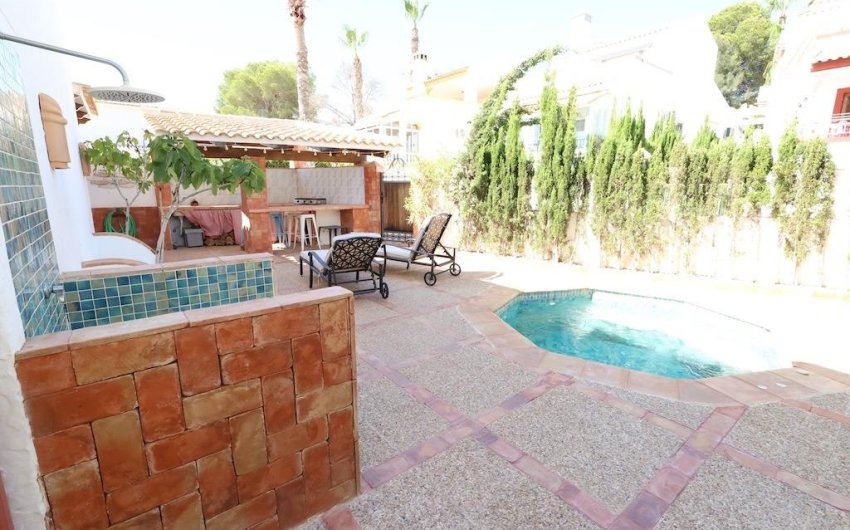 Revente - Villa -
Orihuela Costa - Costa Blanca