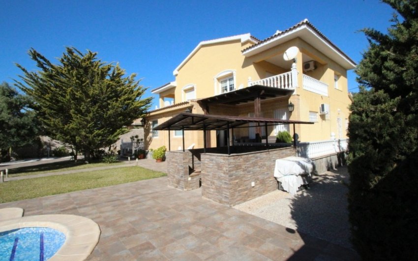 Revente - Villa -
Orihuela Costa - Costa Blanca