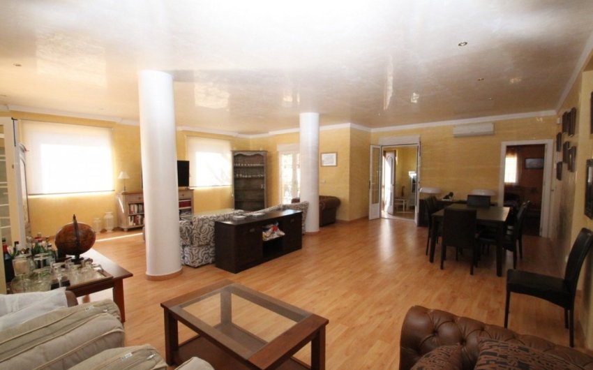 Revente - Villa -
Orihuela Costa - Costa Blanca