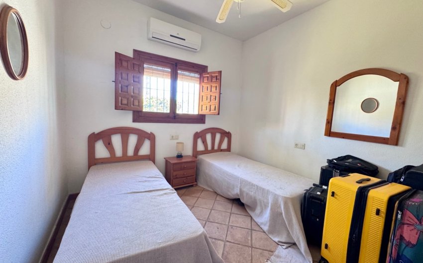 Revente - Villa -
Orihuela Costa - Costa Blanca