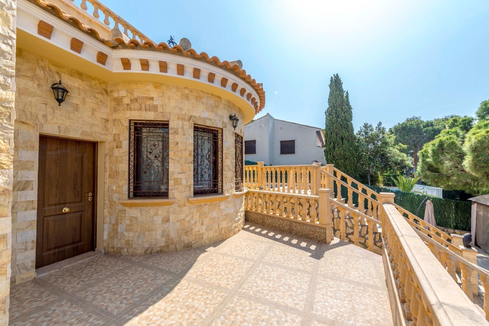 Revente - Villa -
Orihuela Costa - Costa Blanca