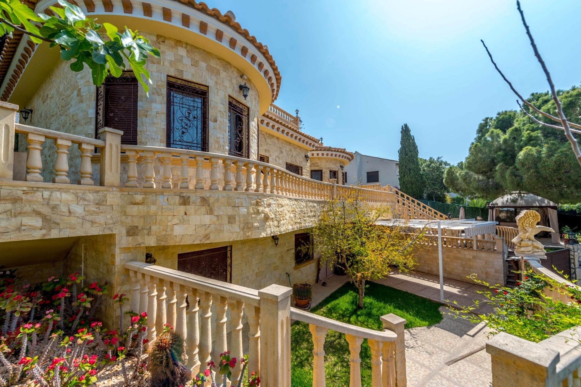 Revente - Villa -
Orihuela Costa - Costa Blanca