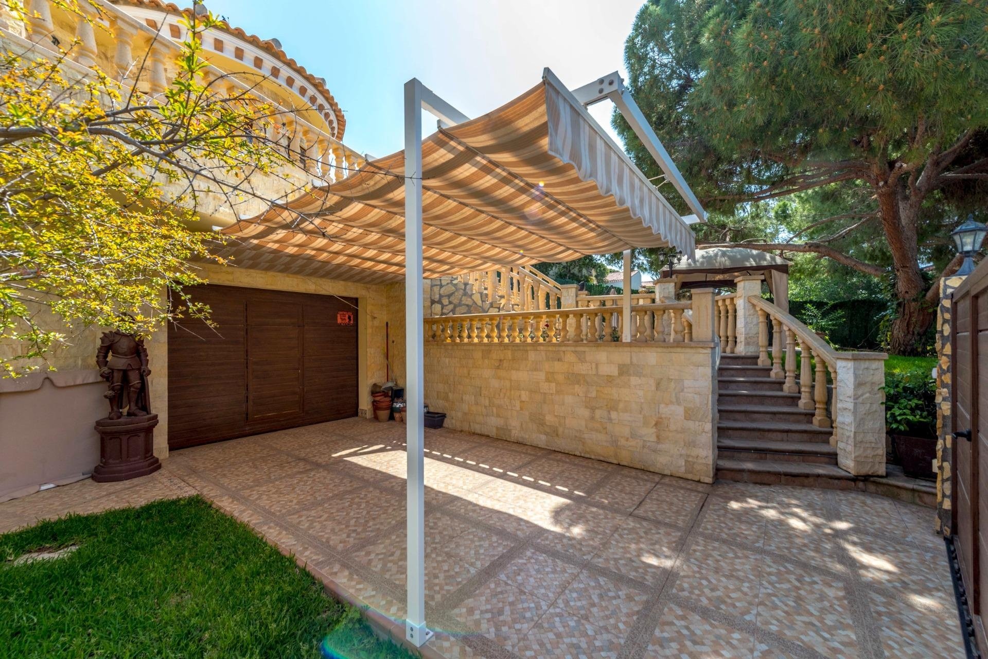 Revente - Villa -
Orihuela Costa - Costa Blanca