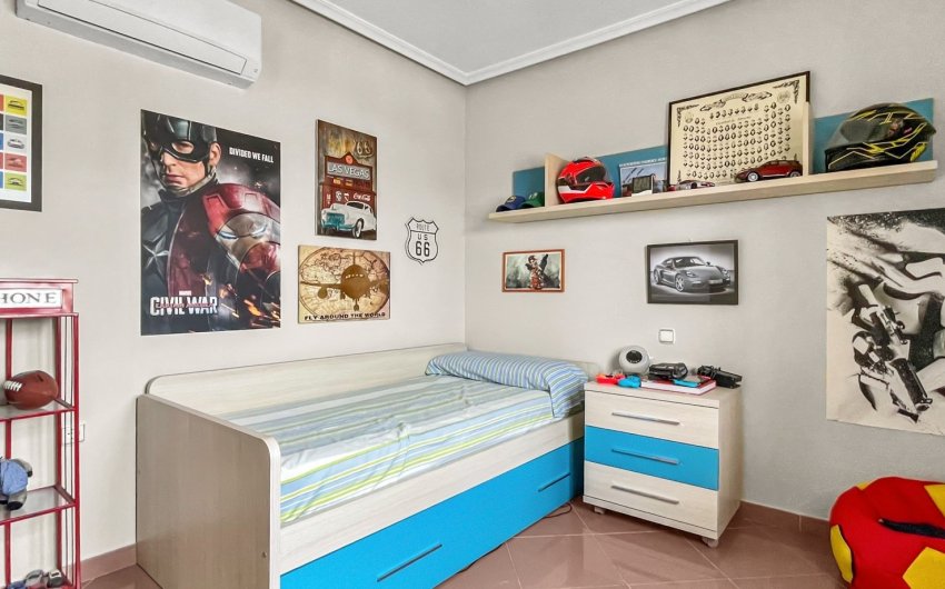 Revente - Villa -
Orihuela Costa - Costa Blanca