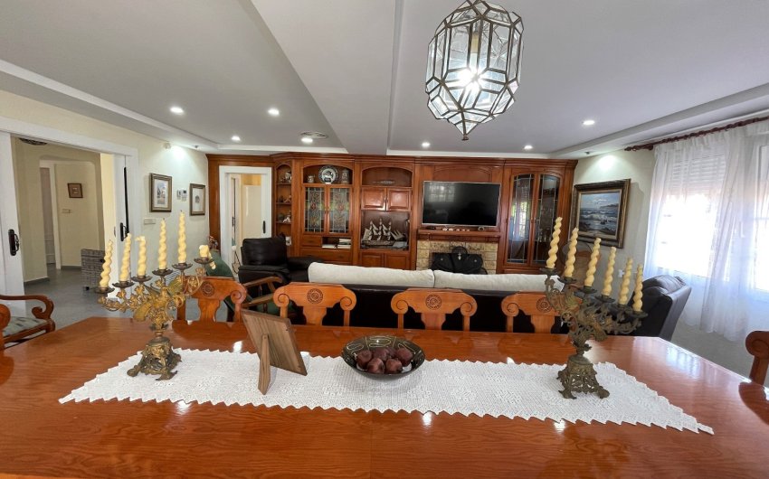 Revente - Villa -
Orihuela Costa - Costa Blanca