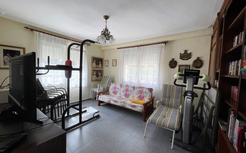 Revente - Villa -
Orihuela Costa - Costa Blanca