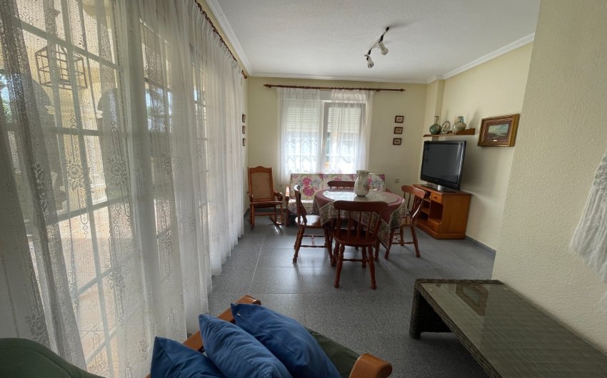 Revente - Villa -
Orihuela Costa - Costa Blanca