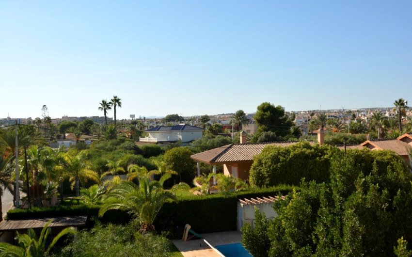 Revente - Villa -
Orihuela Costa - Costa Blanca