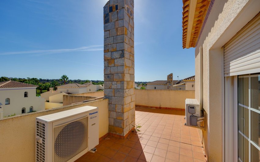 Revente - Villa -
Orihuela Costa - Costa Blanca