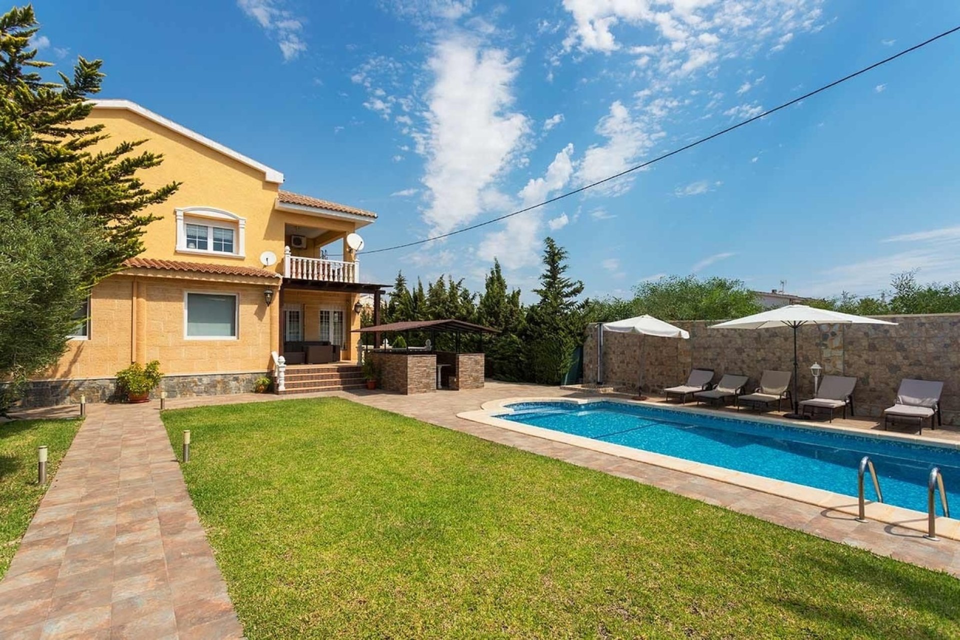 Revente - Villa -
Orihuela Costa - Costa Blanca