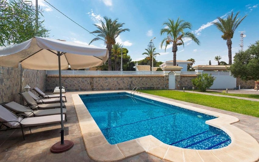 Revente - Villa -
Orihuela Costa - Costa Blanca