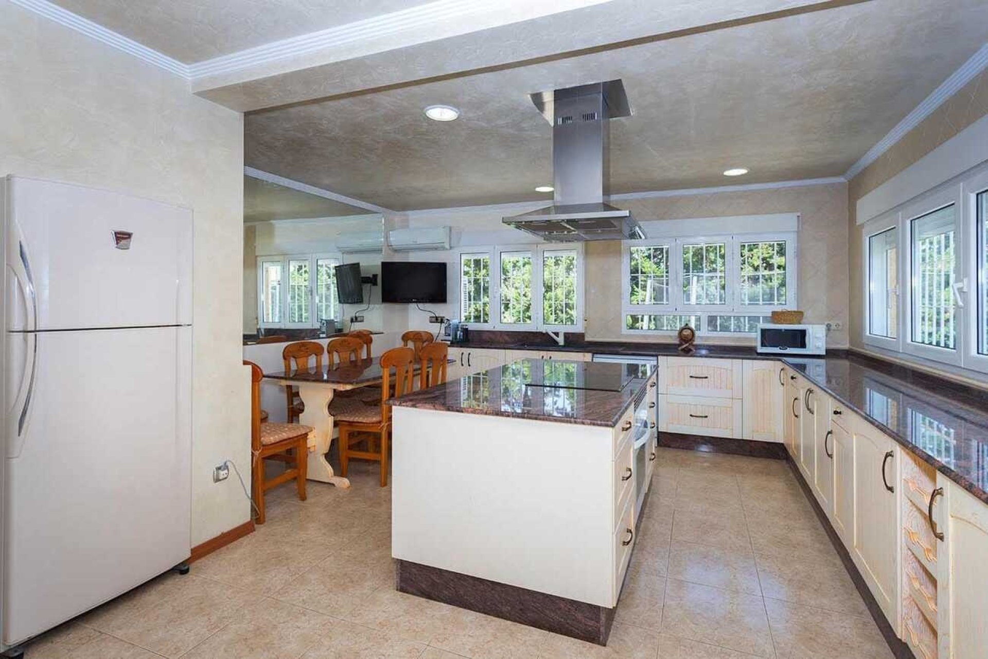Revente - Villa -
Orihuela Costa - Costa Blanca