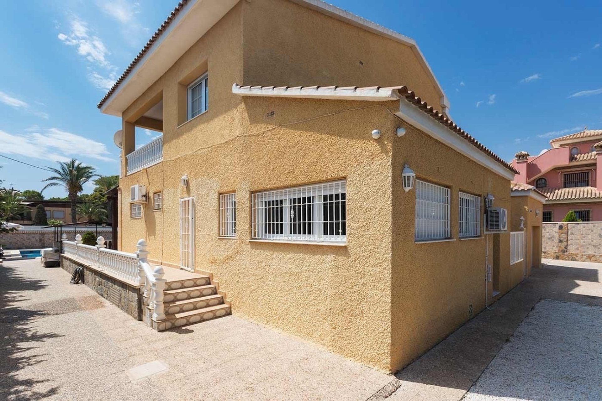 Revente - Villa -
Orihuela Costa - Costa Blanca