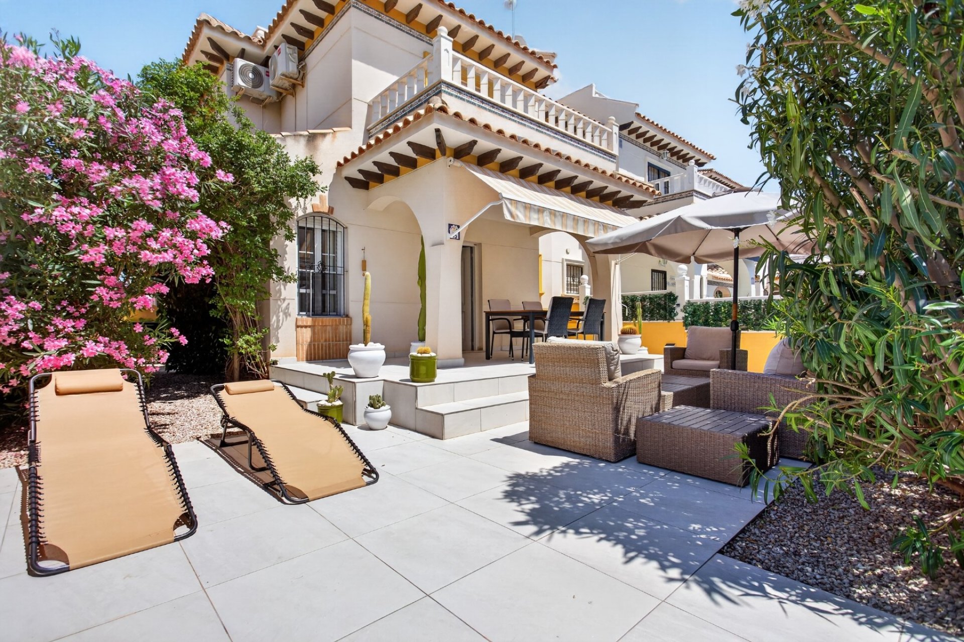 Revente - Villa -
Orihuela Costa - Costa Blanca