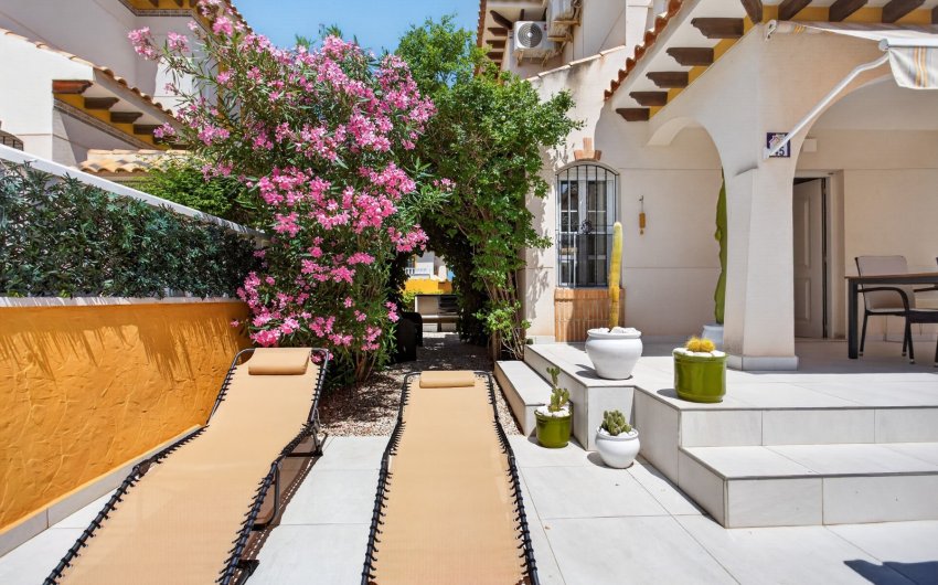 Revente - Villa -
Orihuela Costa - Costa Blanca