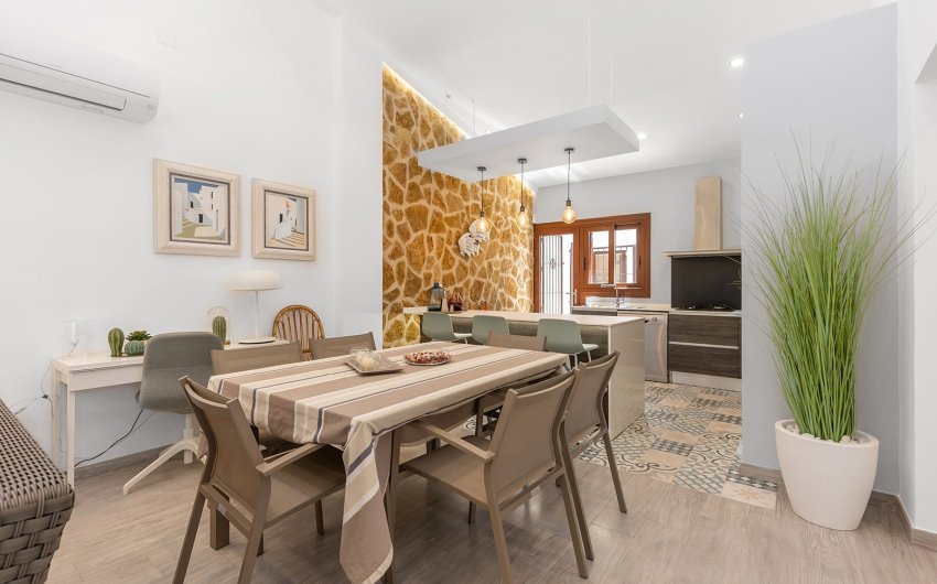 Revente - Villa -
Orihuela Costa - Costa Blanca