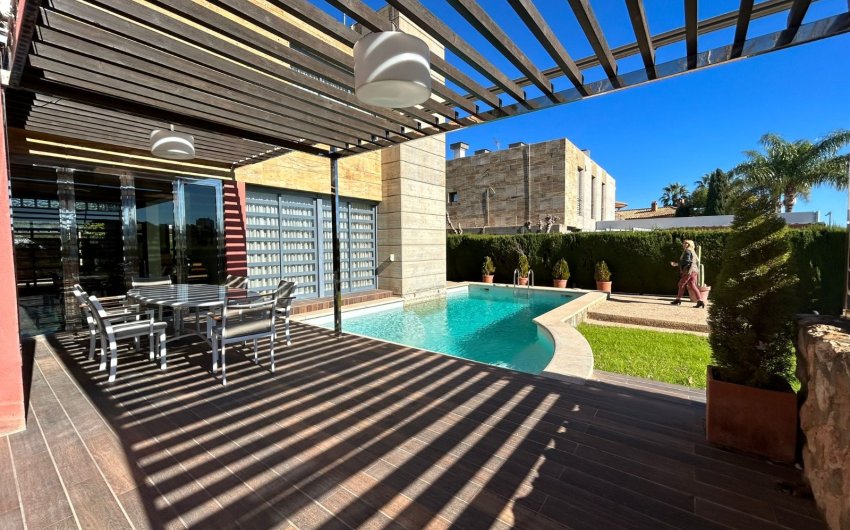 Revente - Villa -
Orihuela Costa - Dehesa de campoamor