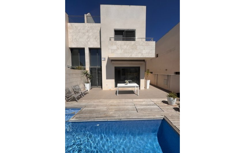 Revente - Villa -
Orihuela Costa - La Zenia