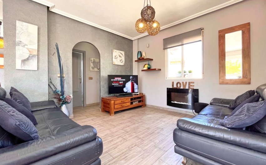 Revente - Villa -
Orihuela Costa - La Zenia