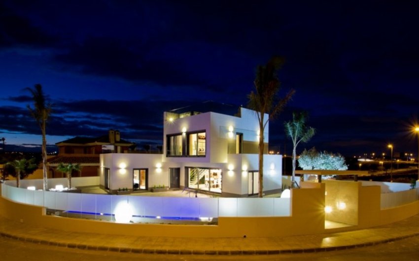 Revente - Villa -
Orihuela Costa - La Zenia