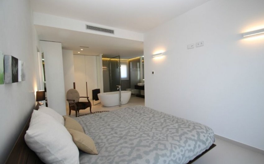 Revente - Villa -
Orihuela Costa - La Zenia