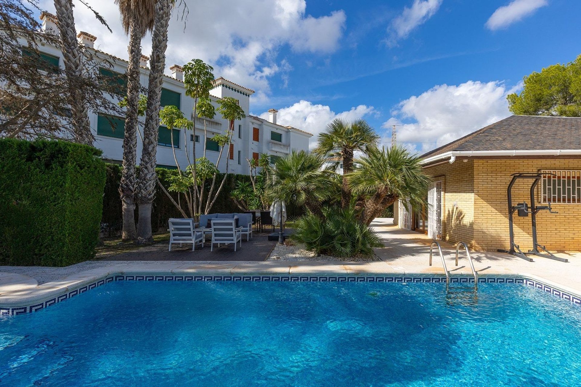 Revente - Villa -
Orihuela Costa - Las Filipinas