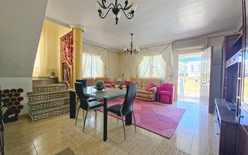 Revente - Villa -
Orihuela Costa - Las Filipinas