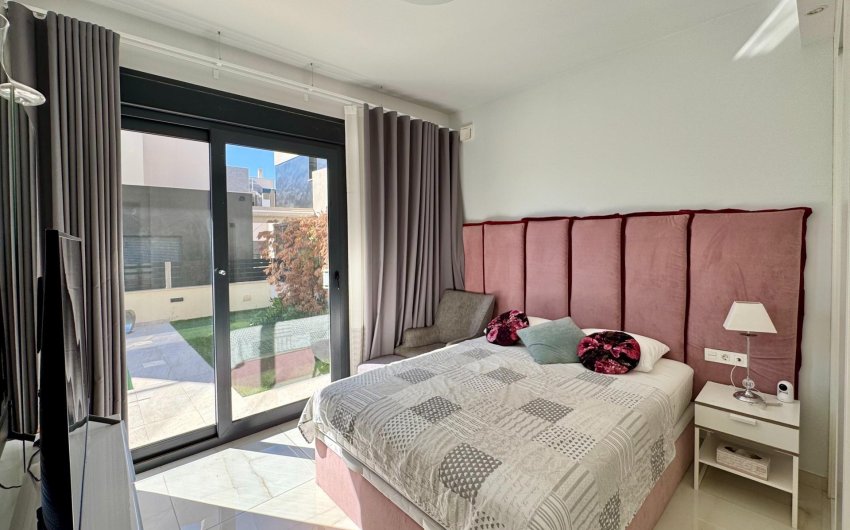 Revente - Villa -
Orihuela Costa - Lomas de Cabo Roig