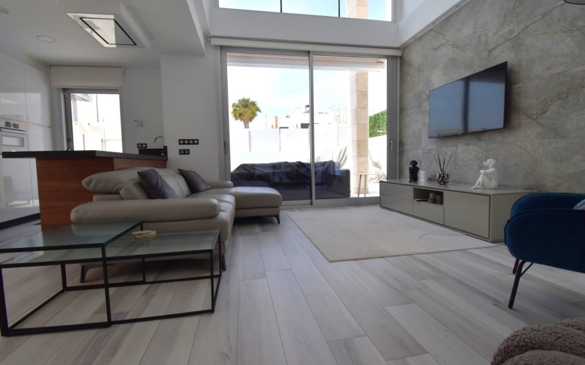 Revente - Villa -
Orihuela Costa - Lomas De Cabo Roig