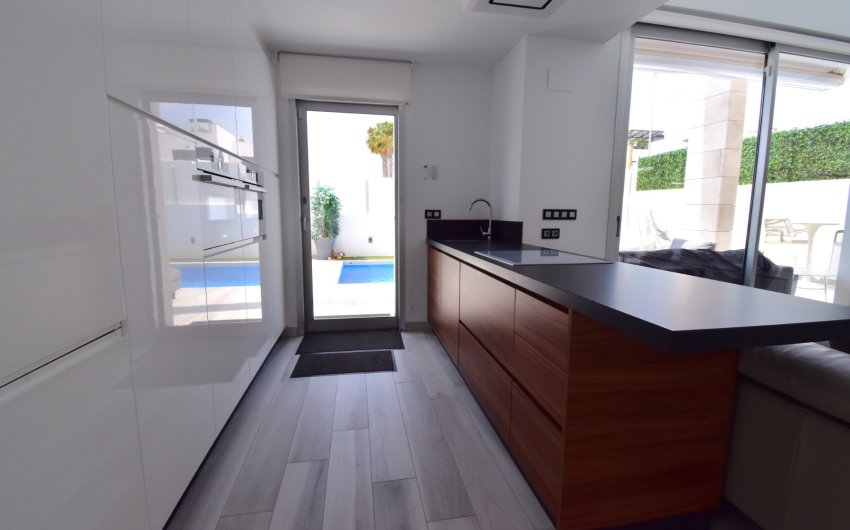 Revente - Villa -
Orihuela Costa - Lomas De Cabo Roig