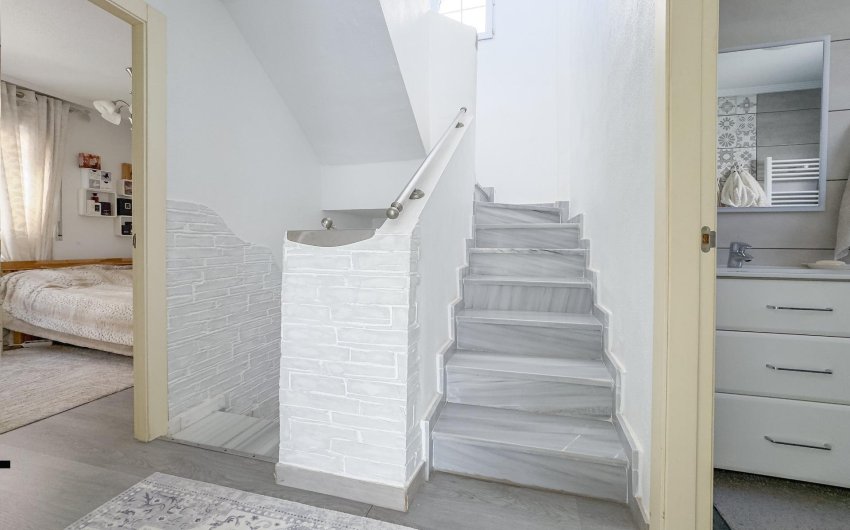 Revente - Villa -
Orihuela Costa - Los Almendros-la Florida