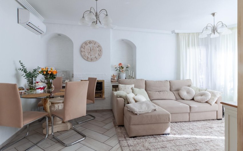 Revente - Villa -
Orihuela Costa - Los Almendros-la Florida