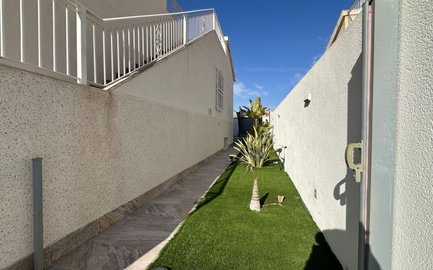 Revente - Villa -
Orihuela Costa - Los Altos