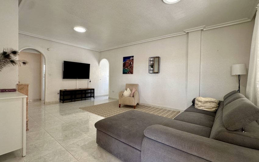 Revente - Villa -
Orihuela Costa - Los Altos