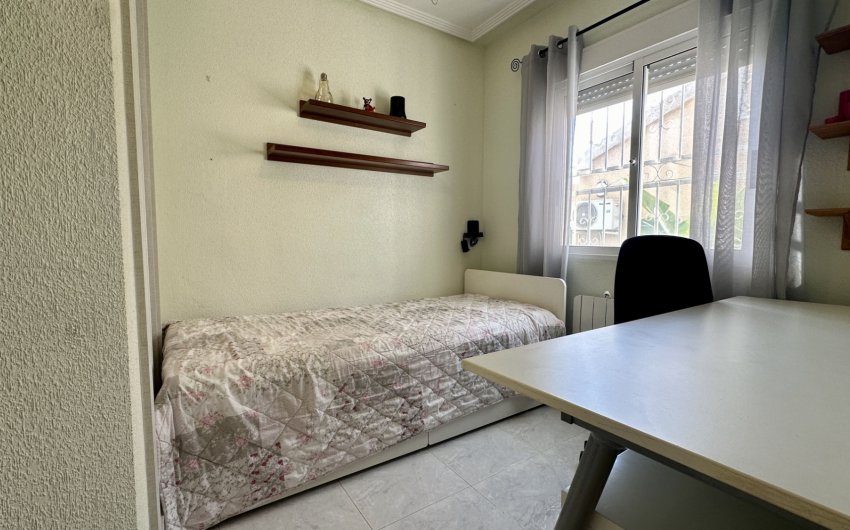 Revente - Villa -
Orihuela Costa - Los Altos